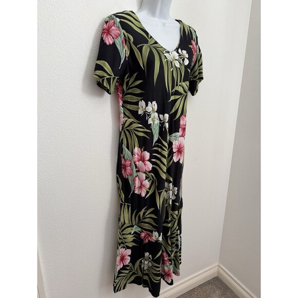 PUANANI by RJC Hawaiian Maxi Dress Black Green Floral Size M V Neck EUC USA - Picture 2 of 7
